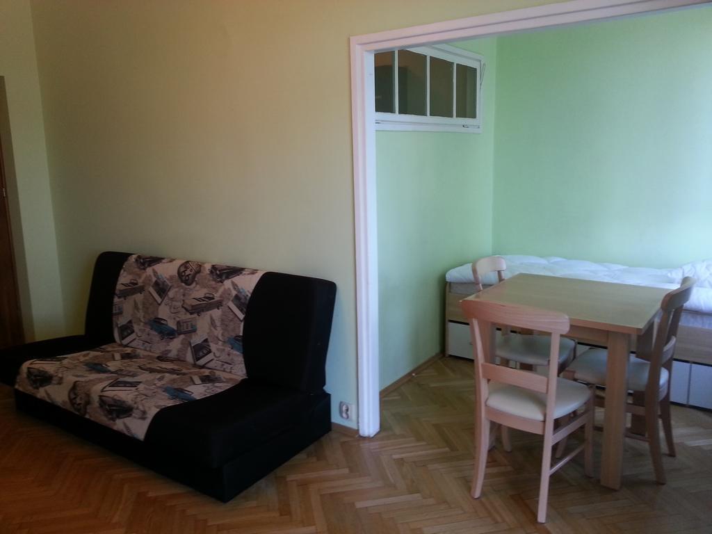Apartament Familia